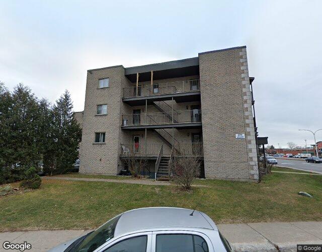 Vue Street View — Boul. Cartier O., app. 104, Laval