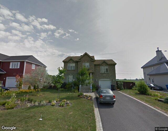 Vue Street View — Rue Anne-Julien, Carignan