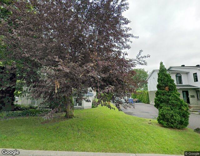 Vue Street View — Rue Pervenche, Otterburn Park