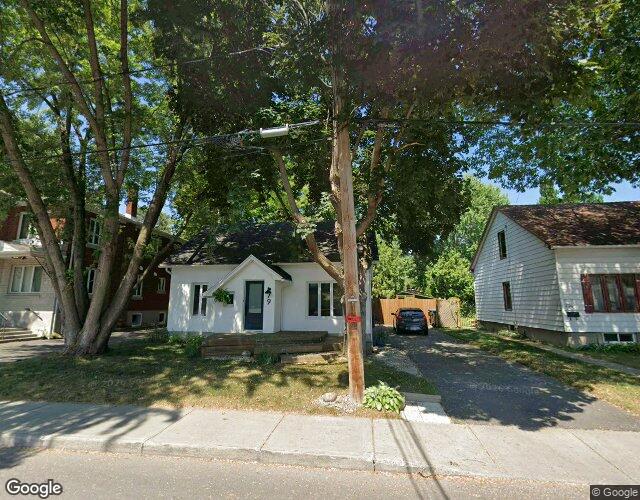 Vue Street View — Rue Latour, Saint-Jean-sur-Richelieu