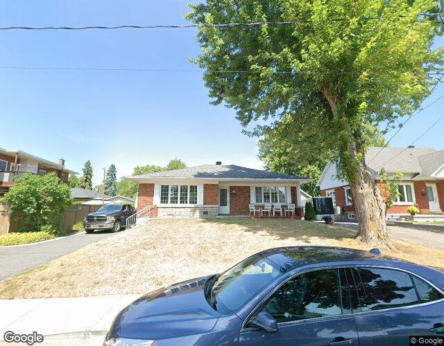 Vue Street View — Av. Courtemanche, Saint-Jean-sur-Richelieu
