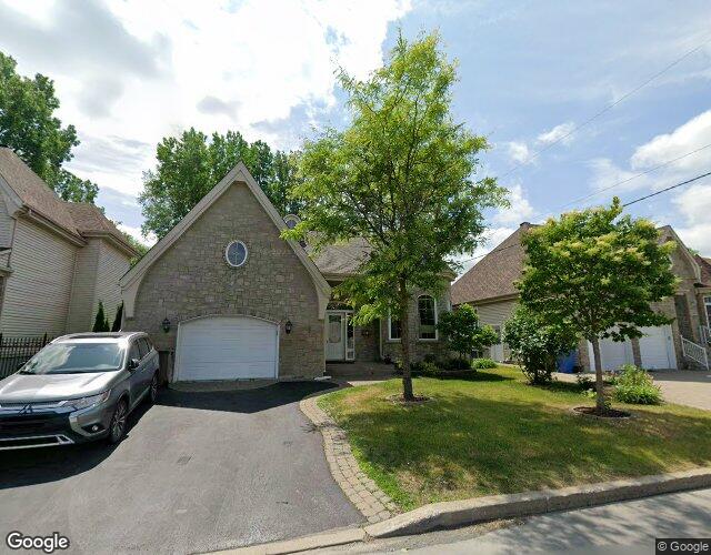 Vue Street View — Av. Gérard-Leduc, Terrebonne