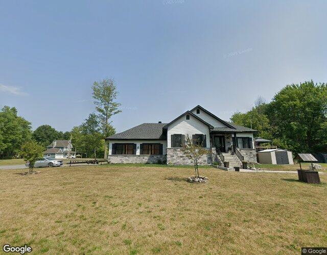 Vue Street View — Rue Godin, Saint-Paul-de-l'Île-aux-Noix
