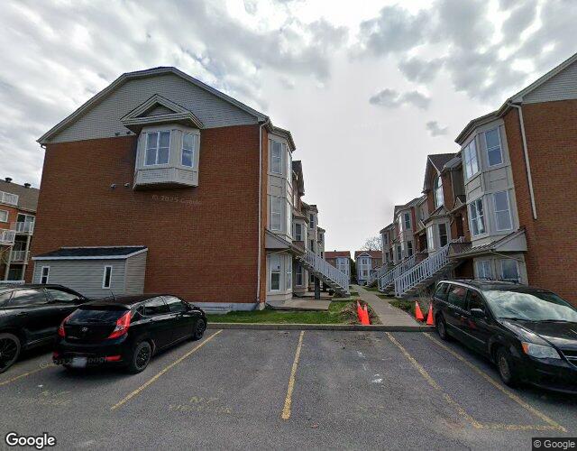Vue Street View — Rue Riverin, Brossard