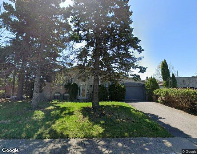 Vue Street View — Rue Lionel-Groulx, Boucherville