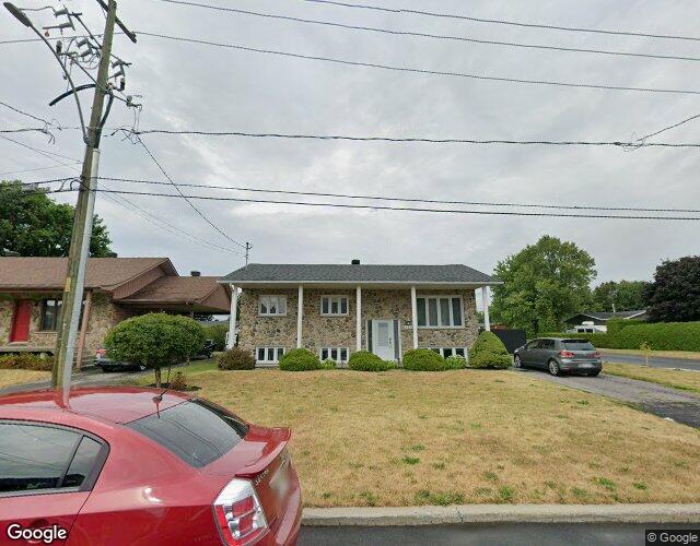 Vue Street View — Av. Jeanne-d'Arc, Saint-Jean-sur-Richelieu