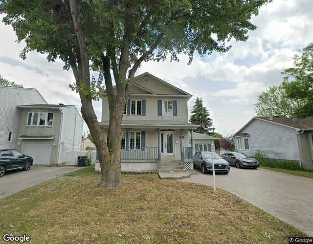 Vue Street View — Place Omer-Roy, Bois-des-Filion