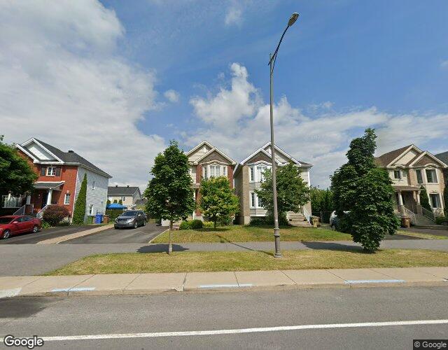 Vue Street View — Av. Jean-Baptiste-Varin, La Prairie