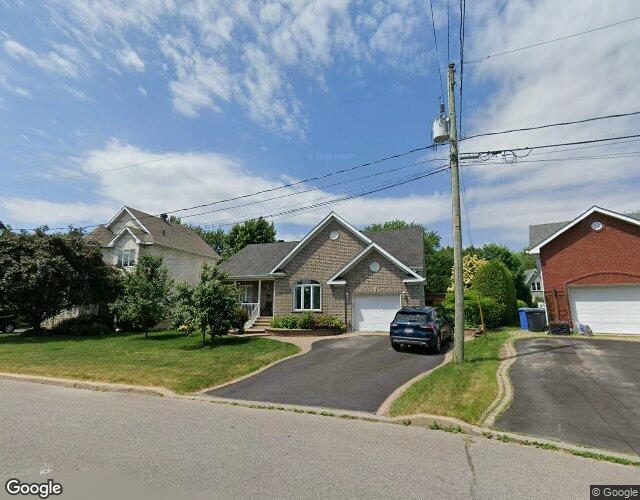 Vue Street View — Rue Aimé-Petit, Chambly