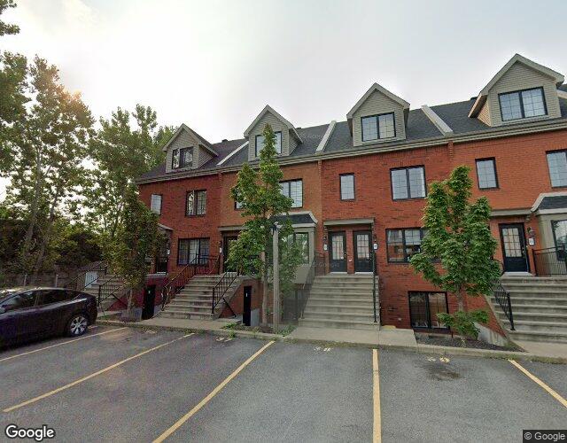 Vue Street View — Rue Étienne-Lavoie, Laval